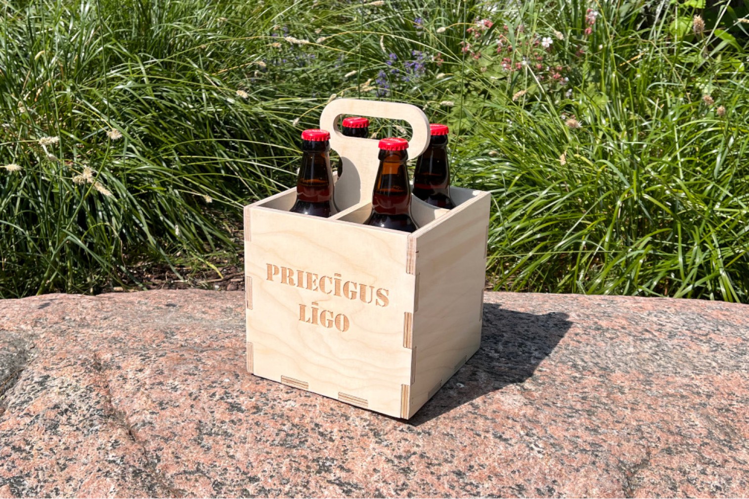Beer bottle box Priecīgus Līgo
